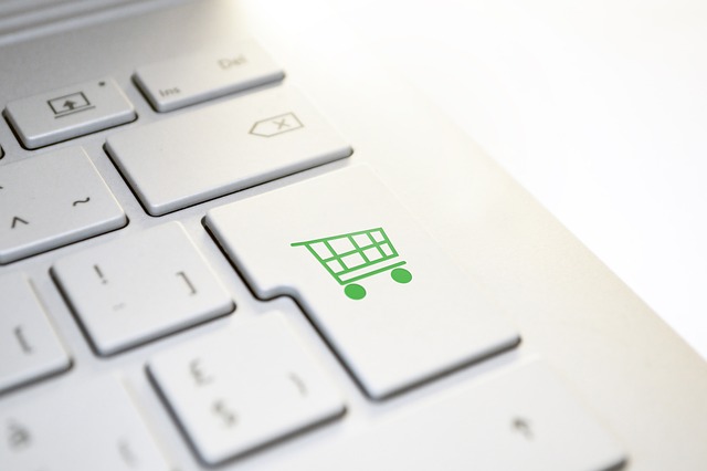 Ile trwa płatność kartą przez internet? Ile trwa płatność kartą przez internet?